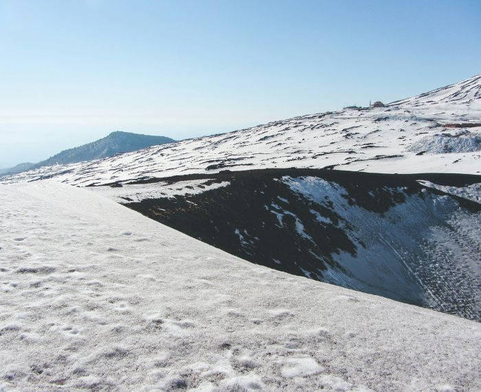 Le neviere dell’Etna e l’antico mestieri dei nivaroli