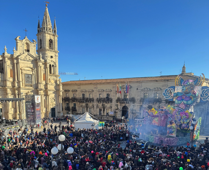 Archiviato il secondo weekend del ”Carnevale di Acireale 2025”: boom di visitatori tra carri allegorici e tanta musica lungo il circuito. Oltre 20 mila i biglietti venduti.