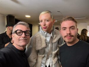 Francesco Cospolici e Cisko Urso nel dietro le quinte della Paris Fashion Week