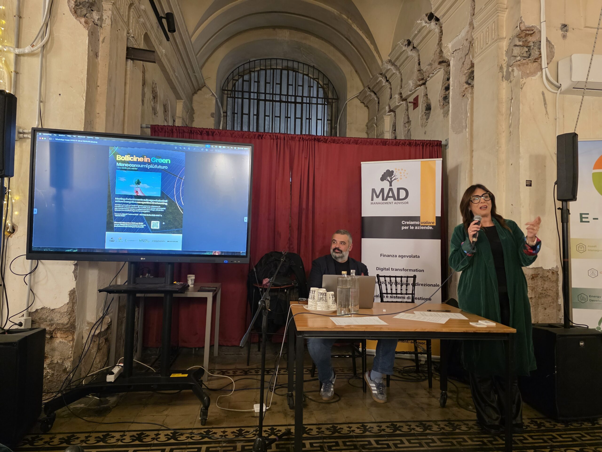 20251204_185249 Bollicine in Green