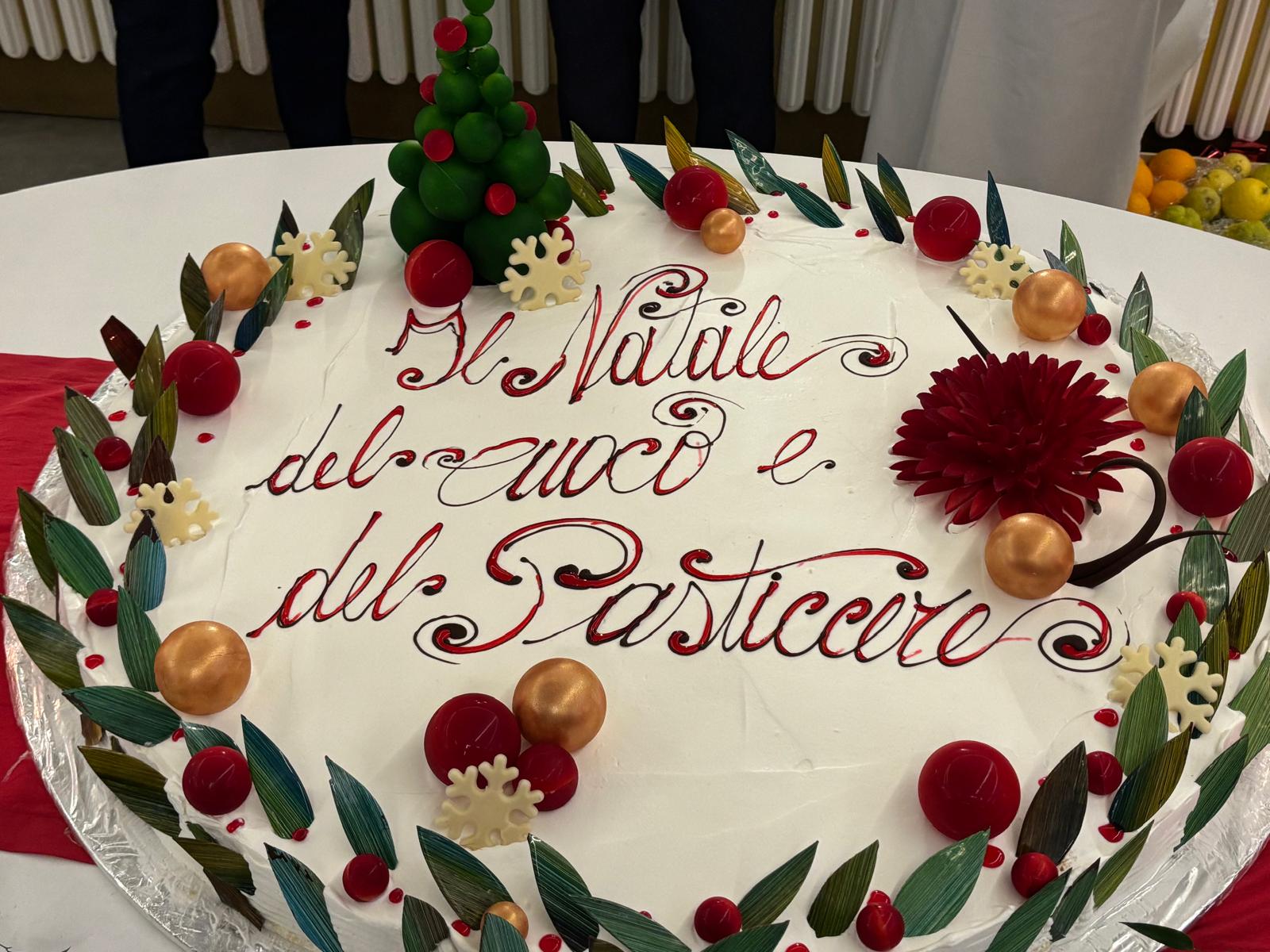 La torta dei Maestri Conpait Natale del Cuoco