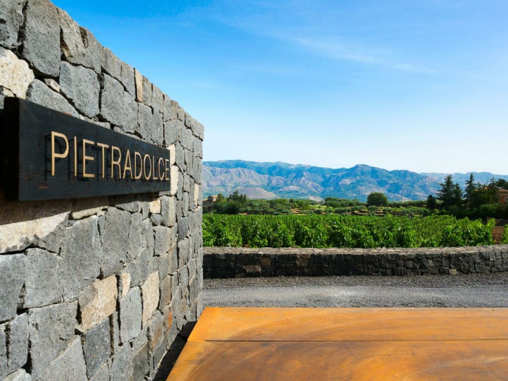 Cantina Pietradolce sull'Etna, sede di Incroci di Vite 2026, wine experience con 33 cantine