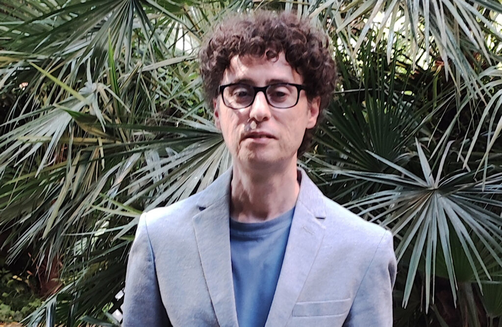 Giuseppe Matrascia, pittore catanese autore della mostra Vertiginosi Scenari a No Gallery, Noto