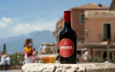 Amaro Amara inaugura la bella stagione con una cena esclusiva sul mare di Taormina